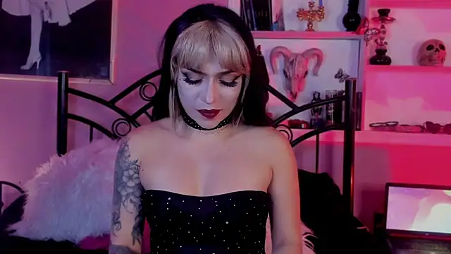 Vex manson online show from June 2026 08:17:01 PM