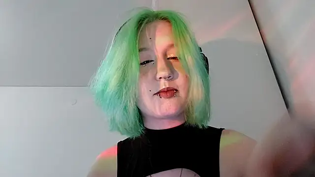 HunXena online show from May 2026 03:23:02 PM
