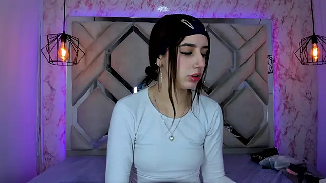 Snapshot of leri_rose_ chatting on July 2026 11:31:01 AM leri rose online show from July 2026 11:31:01 AM
