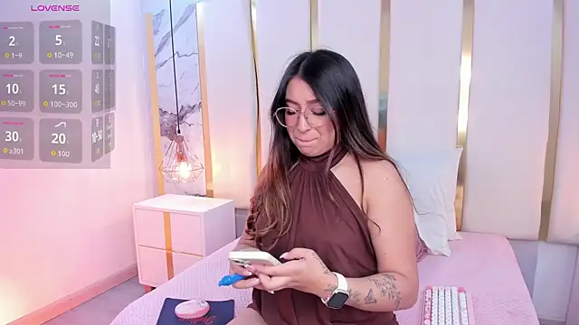KamilaVegga online show from July 2026 11:05:02 AM