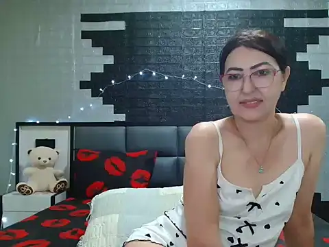 Ada Vera online show from June 2026 02:59:02 PM