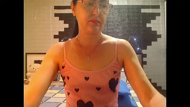 Ada Vera online show from May 2026 01:40:01 PM