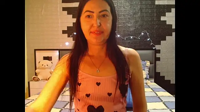 Ada Vera online show from May 2026 05:02:02 PM