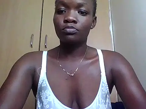 joyvall01 online show from May 2026 05:18:02 PM