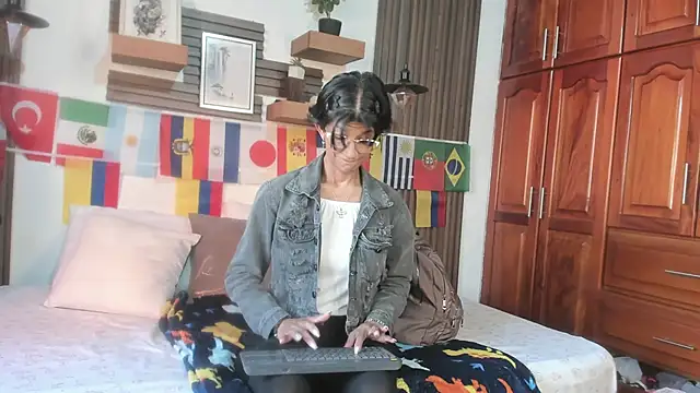 Evaa campbell online show from June 2026 12:16:02 PM