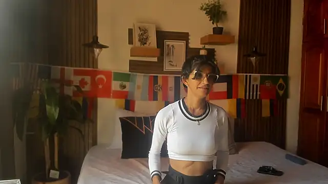 Evaa campbell online show from June 2026 06:16:02 PM
