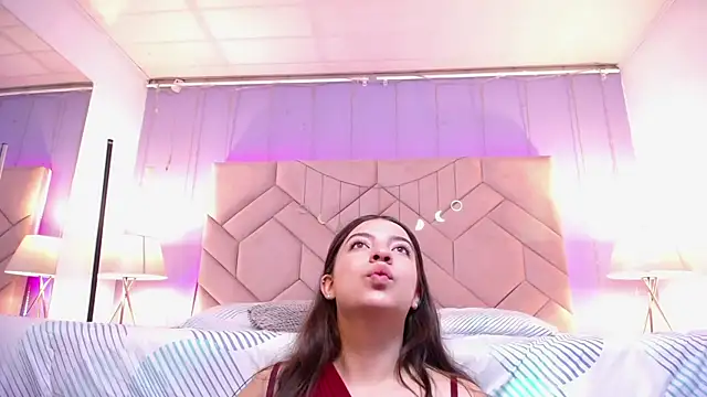Sara Deen online show from July 2026 11:40:02 AM