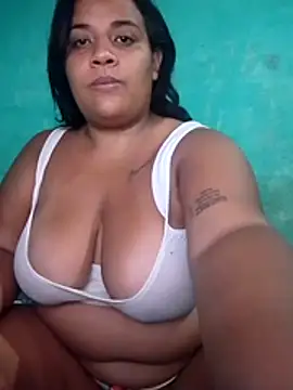 sexy-latina24u online show from May 2026 04:01:02 PM