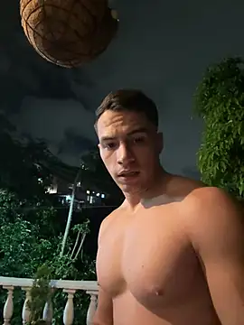 Snapshot of Jamess_White chatting on June 2026 12:32:02 AM Jamess White online show from June 2026 12:32:02 AM