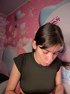 Snapshot of Stefany_LS chatting on May 2026 01:07:01 PM Stefany LS online show from May 2026 01:07:01 PM