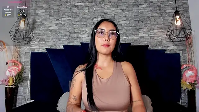 Snapshot of Alaia_22 chatting on May 2026 07:34:01 PM Alaia 22 online show from May 2026 07:34:01 PM