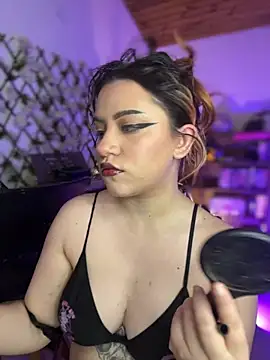 NikkiNix online show from May 2026 01:06:01 PM