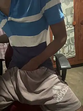 Snapshot of Inuchethi chatting on March 2025 12:39:02 AM Inuchethi online show from March 2025 12:39:02 AM