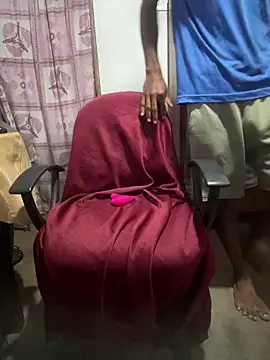 Snapshot of Inuchethi chatting on November 2025 12:58:02 AM Inuchethi online show from November 2025 12:58:02 AM