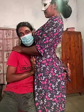 Snapshot of Inuchethi chatting on October 2025 02:31:02 AM Inuchethi online show from October 2025 02:31:02 AM