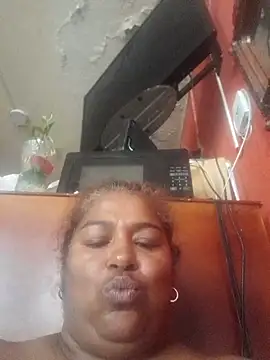 Snapshot of Megansquirt69 chatting on May 2026 07:43:01 PM Megansquirt69 online show from May 2026 07:43:01 PM