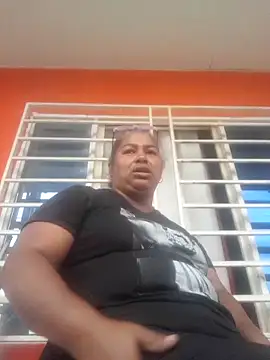 Snapshot of Megansquirt69 chatting on May 2026 10:31:01 PM Megansquirt69 online show from May 2026 10:31:01 PM