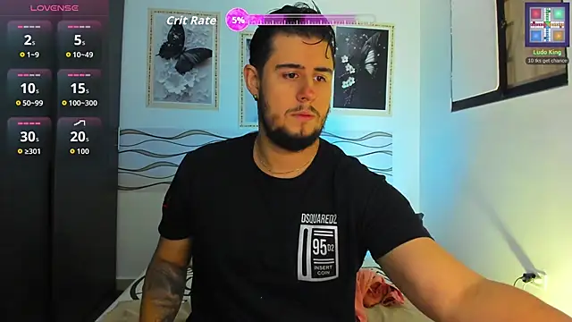 Snapshot of Ryan_evannss_ chatting on May 2026 12:33:02 PM Ryan evannss online show from May 2026 12:33:02 PM