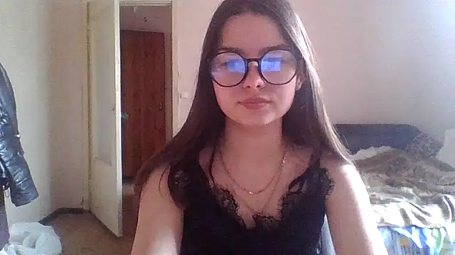 Snapshot of Bellochka201 chatting on June 2026 08:52:02 AM Bellochka201 online show from June 2026 08:52:02 AM