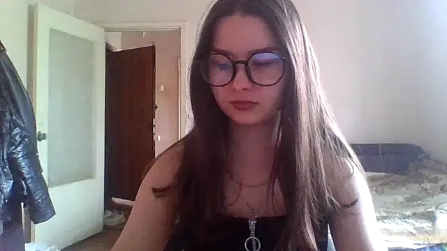 Snapshot of Bellochka201 chatting on June 2026 08:48:01 AM Bellochka201 online show from June 2026 08:48:01 AM