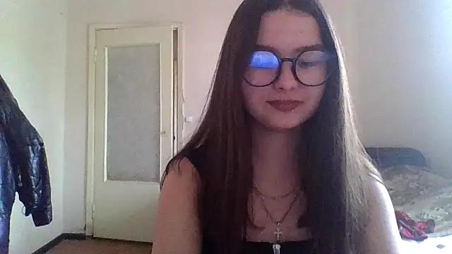 Snapshot of Bellochka201 chatting on May 2026 08:47:01 AM Bellochka201 online show from May 2026 08:47:01 AM