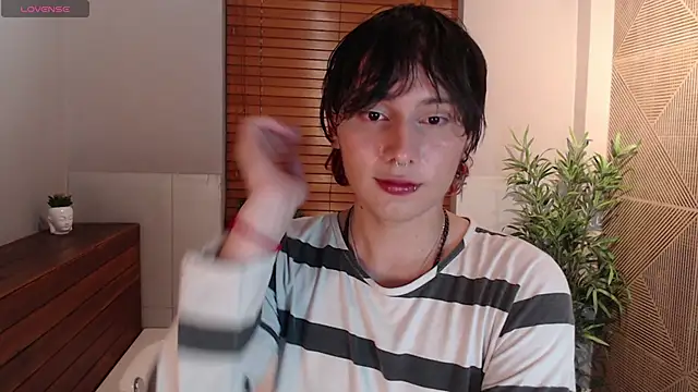 Brunodeluca  online show from May 2026 08:18:02 PM