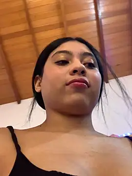 Snapshot of Paula-sinz chatting on May 2026 10:51:01 PM Paula-sinz online show from May 2026 10:51:01 PM