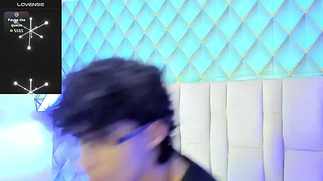 Sofia-Ethan online show from May 2026 07:42:02 PM