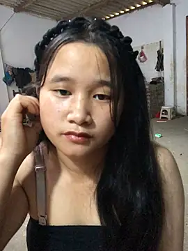 Ninaa01 online show from May 2026 02:22:02 AM