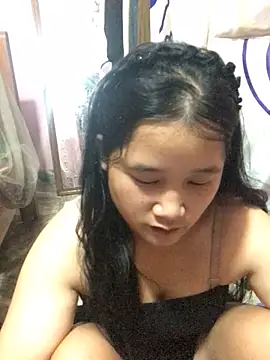 Ninaa01 online show from May 2026 02:44:02 PM