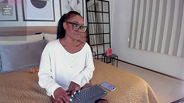 Snapshot of ZafiraBlack chatting on June 2026 03:34:01 AM ZafiraBlack online show from June 2026 03:34:01 AM