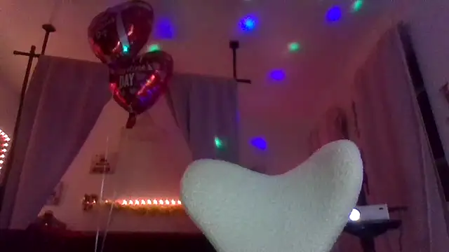 Snapshot of NailGoddessnow chatting on February 2026 07:31:01 AM NailGoddessnow online show from February 2026 07:31:01 AM