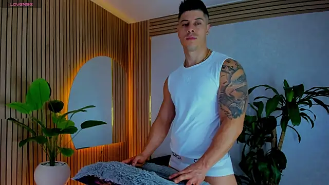 lukas green11 online show from June 2026 06:27:02 PM