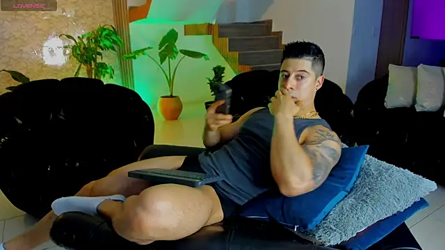 lukas green11 online show from June 2026 12:22:01 AM