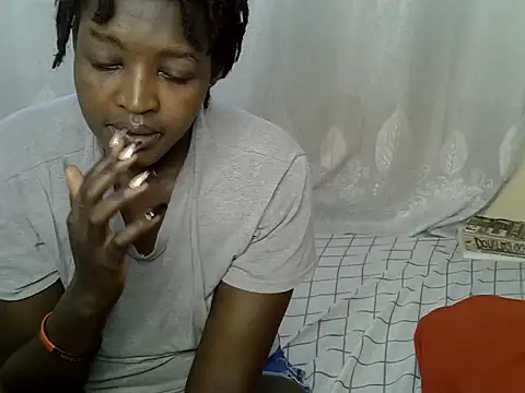 Lorainebabes online show from June 2026 12:15:01 PM