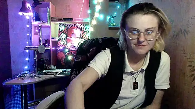   Freya    online show from May 2026 10:03:01 PM