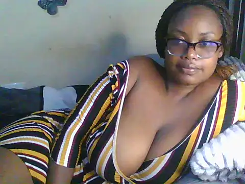 Snapshot of Sexy-Mish chatting on June 2026 04:01:01 AM Sexy-Mish online show from June 2026 04:01:01 AM