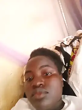 Snapshot of creamyy_pussie chatting on June 2026 12:00:02 PM creamyy pussie online show from June 2026 12:00:02 PM
