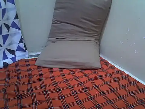 Simply Naughty0 online show from June 2026 12:22:01 PM