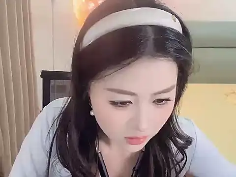 xiaohuli- online show from May 2026 10:57:02 AM