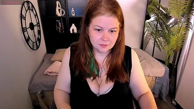 AmberleyVail online show from July 2026 01:51:01 PM