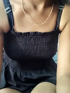 Hot Rozy online show from May 2026 10:43:02 AM