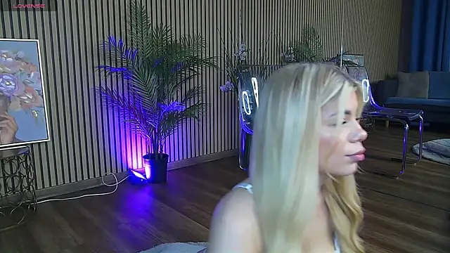 MiriamBllue online show from May 2026 05:29:02 AM