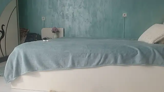 Snapshot of LaraLanee chatting on July 2026 08:37:01 PM LaraLanee online show from July 2026 08:37:01 PM