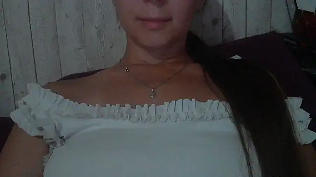 Snapshot of Bella--White chatting on July 2026 02:49:02 PM Bella--White online show from July 2026 02:49:02 PM