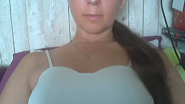 Bella--White online show from June 2026 05:45:02 AM