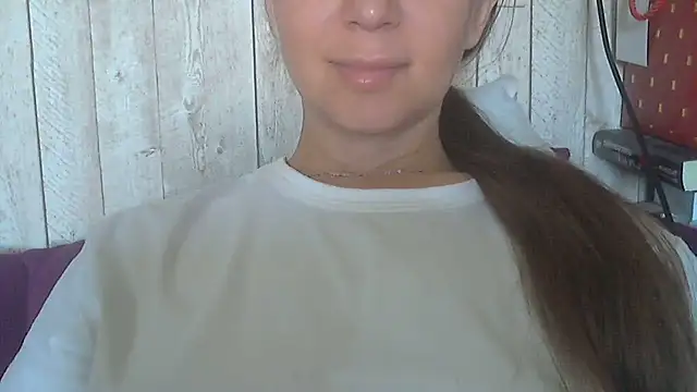 Bella--White online show from May 2026 05:49:01 AM