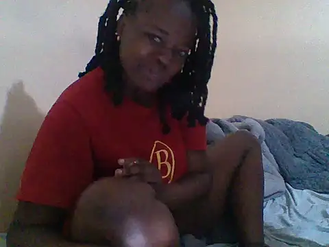 Snapshot of Eveshive chatting on June 2026 01:16:02 AM Eveshive online show from June 2026 01:16:02 AM