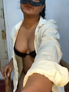Snapshot of Ishi_kella chatting on June 2026 04:50:01 PM Ishi kella online show from June 2026 04:50:01 PM