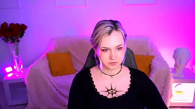 ViolettWoods online show from May 2026 08:14:02 AM